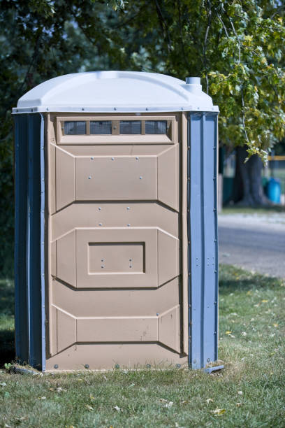 Best Construction site porta potty rental  in Wathena, KS